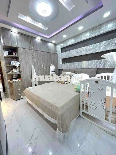 Nhà 4 lầu đẹp ( 4m x 28m) đường số 3 CX Lữ Gia p15 q11