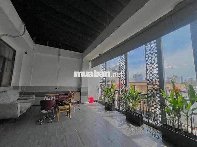 Căn hộ 2 PN 62m2 cực rộng ngay Vòng xoay Dân Chủ quận 3 giá rẻ