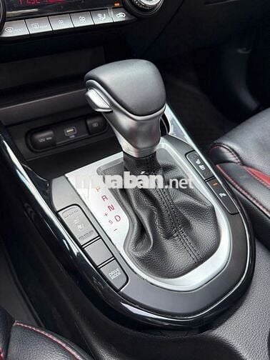 Kia K3 2.0 Premium 2021 trắng, 27.000 km