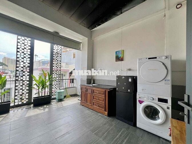 Căn hộ 2 PN 62m2 cực rộng ngay Vòng xoay Dân Chủ quận 3 giá rẻ