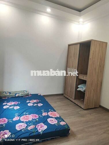 NHÀ ĐẸP 3 TẦNG 2pn 2wc sân thượng đúc 15triệu