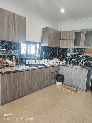 NHÀ ĐẸP 3 TẦNG 2pn 2wc sân thượng đúc 15triệu