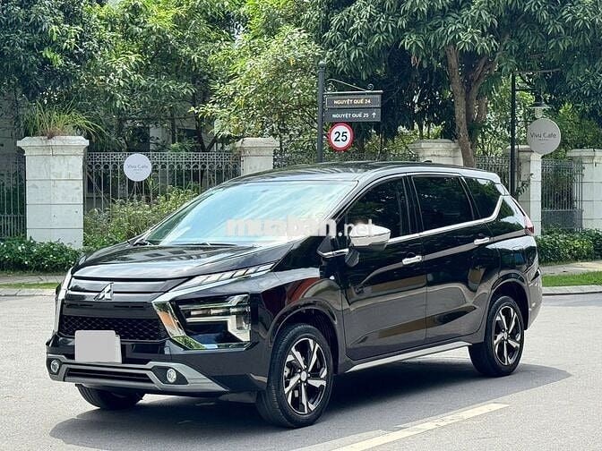 Mitsubishi Xpander Premium 2022 màu đen