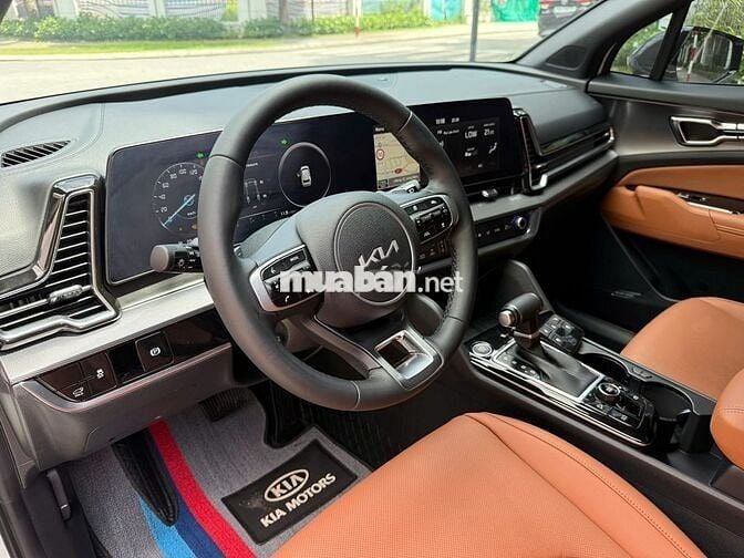 Kia Sportage 2.0 Signature 2025 trắng 14000 km