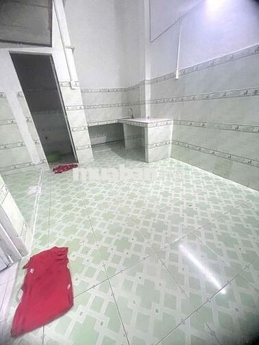 Phòng cho thuê kế bên trường marketing và gần cầu Tân Thuận