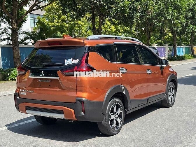 Mitsubishi Xpander Cross 2022 màu cam