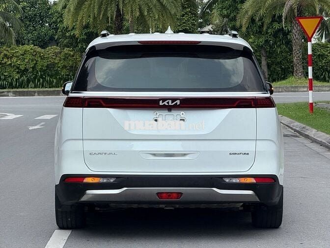 Kia Carnival 3.5 Signature 2022 Trắng