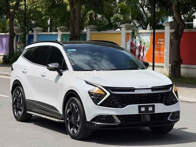 Kia Sportage 2.0 Signature 2025 trắng 14000 km