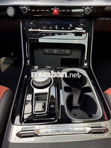 Kia Carnival 3.5 Signature 2022 Trắng