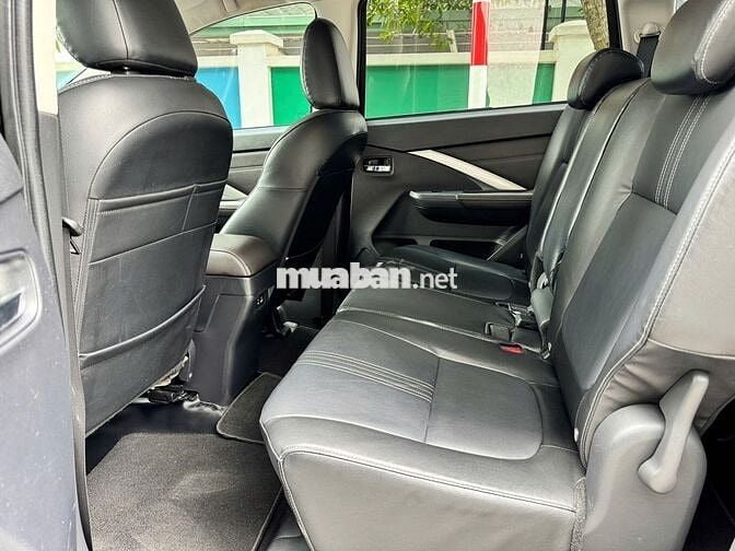 Mitsubishi Xpander Premium 2022 màu đen
