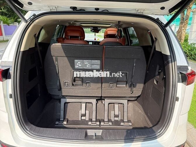 Kia Carnival 3.5 Signature 2022 Trắng