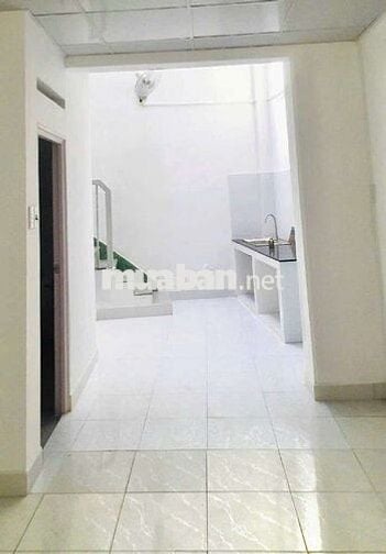 NHÀ 2 TẦNG VỊ TRÍ ĐẮC ĐỊA TRUNG TÂM ( 3,5m x 13m) HÀN HẢI NGUYÊN Q11