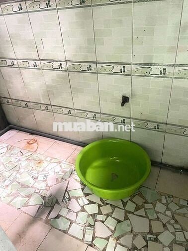 Phòng cho thuê kế bên trường marketing và gần cầu Tân Thuận