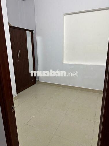 NHÀ 3 TẦNG 4PN 4WC, NGÔ CHÍ QUỐC, GẦN TRƯỜNG TIỂU HỌC NGUYỄN VĂN CÔNG