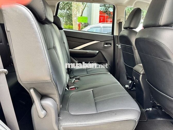 Mitsubishi Xpander Premium 2022 màu đen