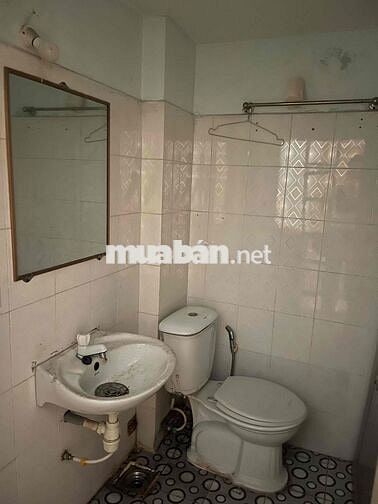 Nhà 60m2, 2PN, 2WC trệt, lầu Quang Trung, Phan Huy Ích