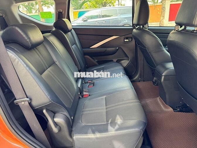 Mitsubishi Xpander Cross 2022 màu cam