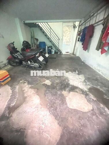 Phòng cho thuê kế bên trường marketing và gần cầu Tân Thuận