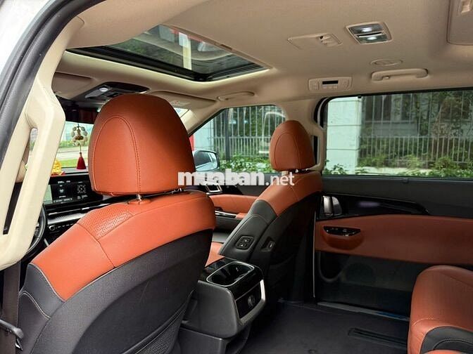 Kia Carnival 3.5 Signature 2022 Trắng
