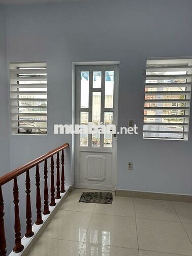 NHÀ 3 TẦNG 4PN 4WC, NGÔ CHÍ QUỐC, GẦN TRƯỜNG TIỂU HỌC NGUYỄN VĂN CÔNG