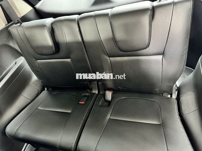 Mitsubishi Xpander Premium 2022 màu đen
