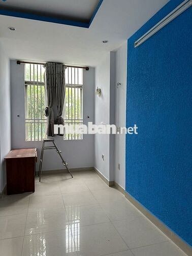NHÀ 3 TẦNG 4PN 4WC, NGÔ CHÍ QUỐC, GẦN TRƯỜNG TIỂU HỌC NGUYỄN VĂN CÔNG