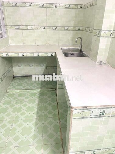 Phòng cho thuê kế bên trường marketing và gần cầu Tân Thuận