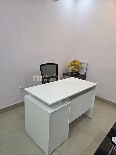 Thanh lý nội thất văn phòng mới 95%