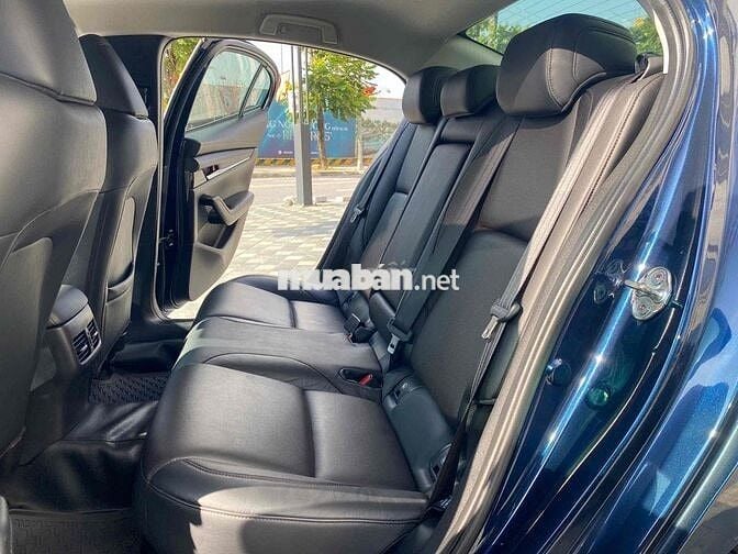 Mazda 3 2020 1.5L Luxury - 70000 km