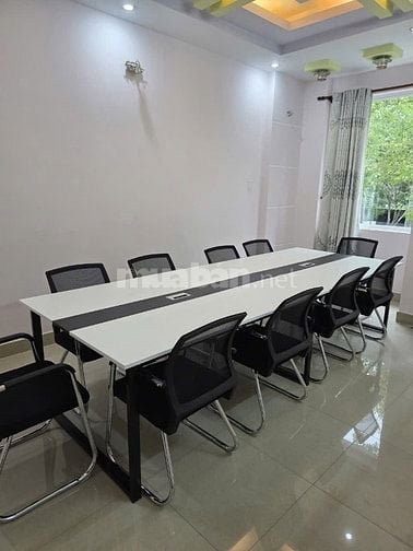 Thanh lý nội thất văn phòng mới 95%
