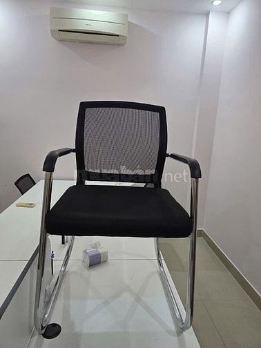 Thanh lý nội thất văn phòng mới 95%