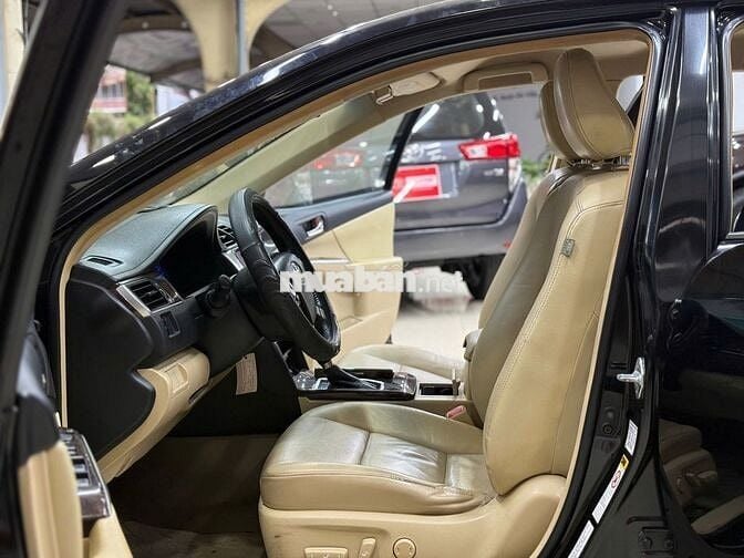 Camry 2.0E 2017 - 118.661 km - Giá Còn Giảm