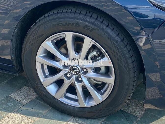 Mazda 3 2020 1.5L Luxury - 70000 km