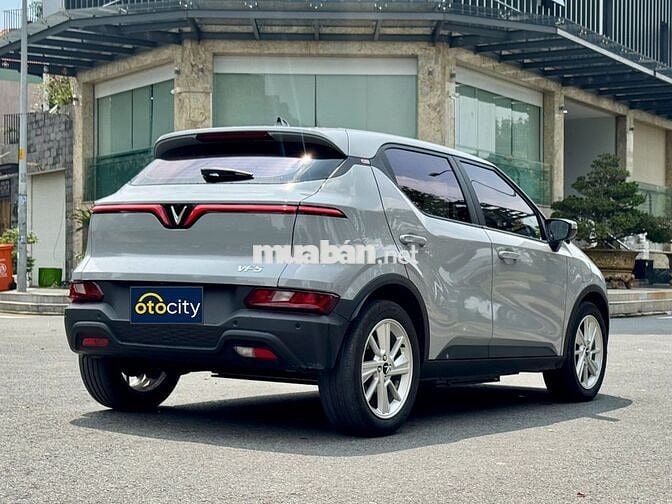 VinFast VF5 Plus 2024 - Màu xám - 1v2km - Mua pin