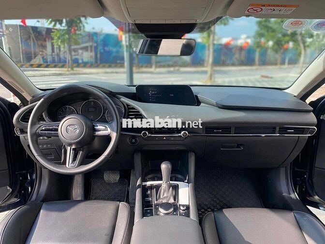 Mazda 3 2020 1.5L Luxury - 70000 km