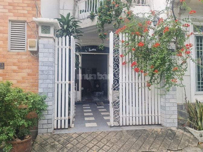 Nhà mặt tiền công viên, vị trí duy nhất phường Bình Thạnh