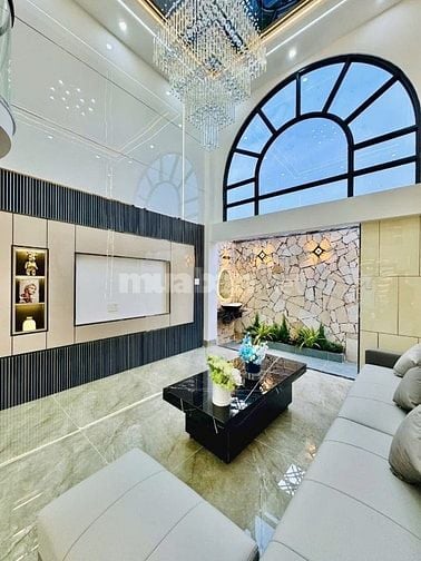 ⭐️Mở bán 2 Nhà 4 Lầu tuyệt đẹp Cao cấp xe hơi trong nhà Tô Ngọc Vân, 