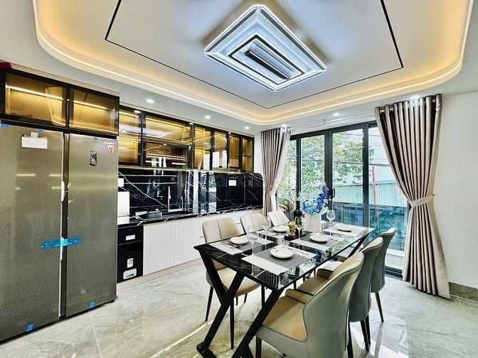 ⭐️Mở bán 2 Nhà 4 Lầu tuyệt đẹp Cao cấp xe hơi trong nhà Tô Ngọc Vân, 