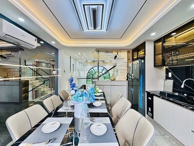 ⭐️Mở bán 2 Nhà 4 Lầu tuyệt đẹp Cao cấp xe hơi trong nhà Tô Ngọc Vân, 