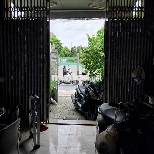 CHO THUÊ NHÀ MT TIỆN MUA BÁN KINH DOANH