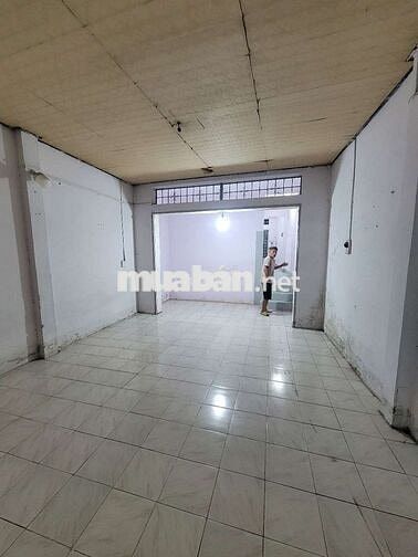 NHÀ HẺM XE HƠI GIÁ RẺ PHÙ HỢP GIA ĐÌNH ĐÔNG NGƯỜI GIÁP TÂN BÌNH