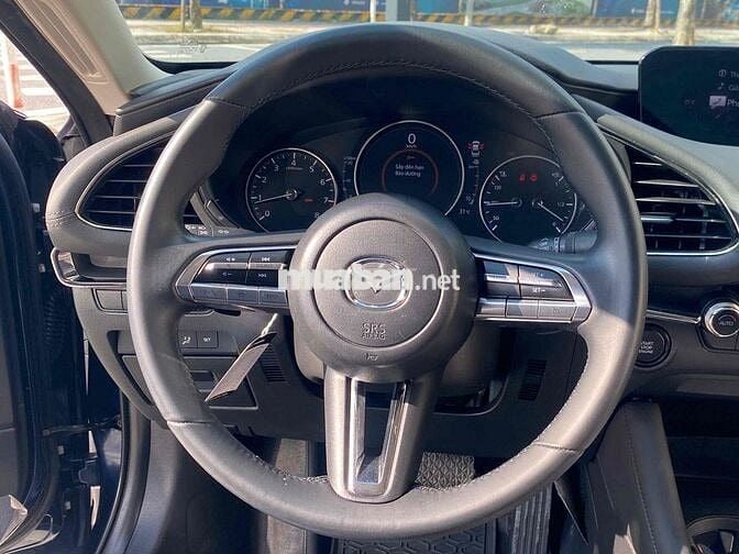 Mazda 3 2020 1.5L Luxury - 70000 km