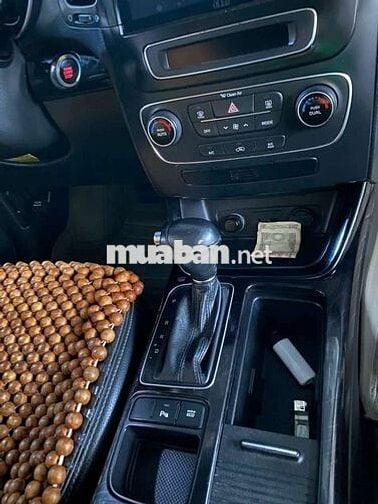 Bán xe kia sorento máy xăng 1 cầu