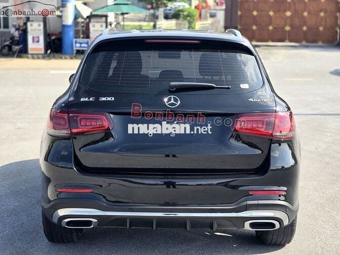 Mercedes Benz GLC 300 4Matic 2022 - 1 Tỷ 680