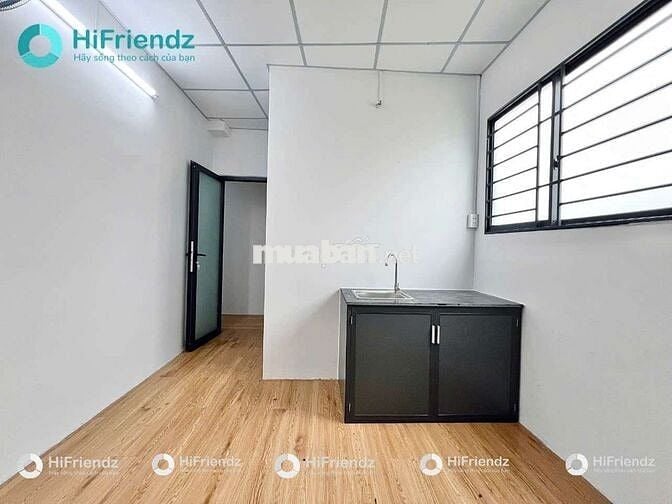 STUDIO BAN CÔNG - CỬA SỔ TRỜI  - NGAY NGÃ TƯ HÀNG XANH
