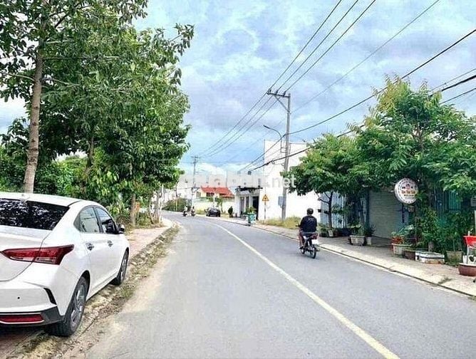 BÁN ĐẤT THỊ TRẤN CỦ CHI 2MẶT TIỀN 216m2