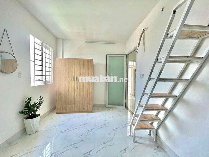 CHO THUÊ PHÒNG RỘNG CÓ GÁC CỬA SỔ TRỜI THÔNG THOÁNG SẠCH SẼ MỚI TOANH