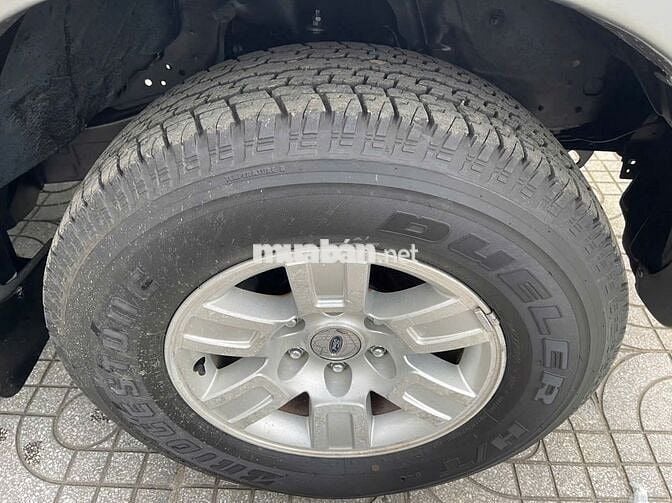 Ford Everest 2008 2.5L 4x2 MT - Máy dầu số sàn