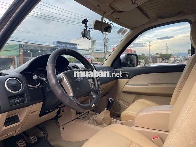 Ford Everest 2008 2.5L 4x2 MT - Máy dầu số sàn