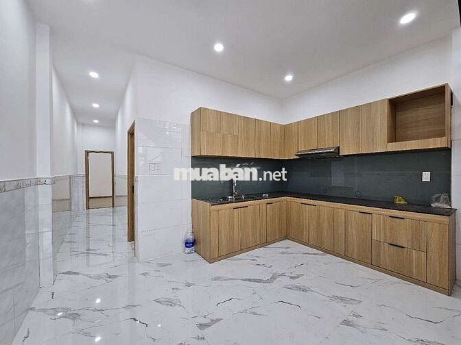 Nhà 2 Tầng Mặt Tiền Tôn Đản Vị trí kinh doanh sầm uất